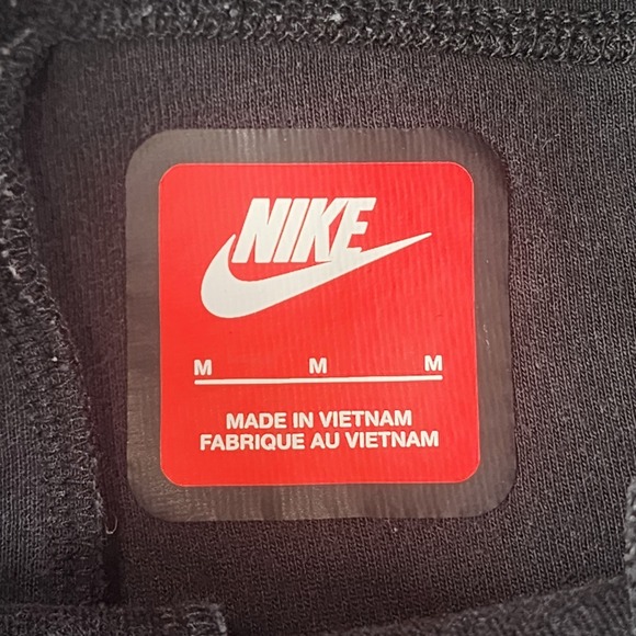 Nike Sportswear Tech Fleece Sweatpants Mens M Black Joggers Pockets FB8002-010 - Picture 16 of 16